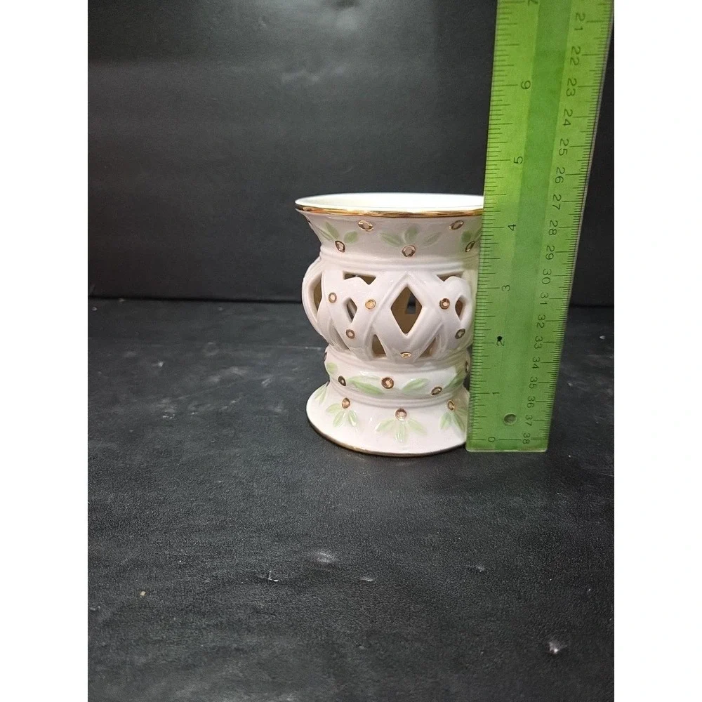 Avon Lattice Floral‎ Votive Candle Holder, Vintage Leaves Ceramic Bone China